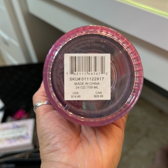 Brand new Star Bucks Cups - Picture 2 of 3